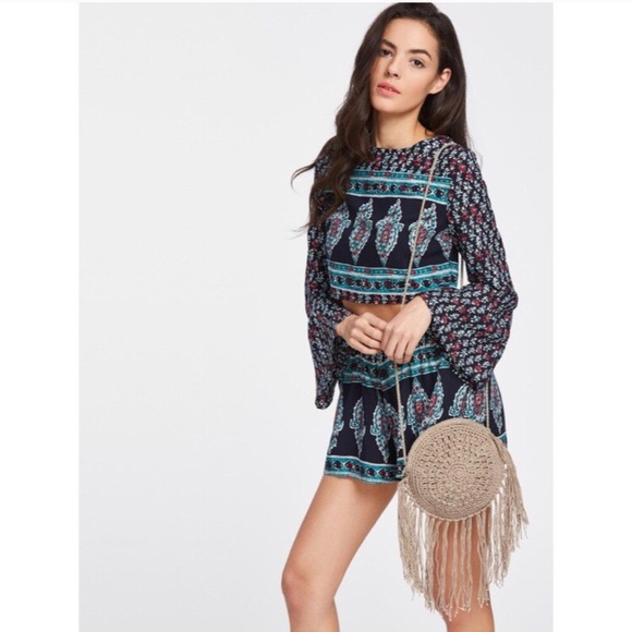 Bohemian Knit Fringe Round Straw Cross body Bag - Picture 2 of 5